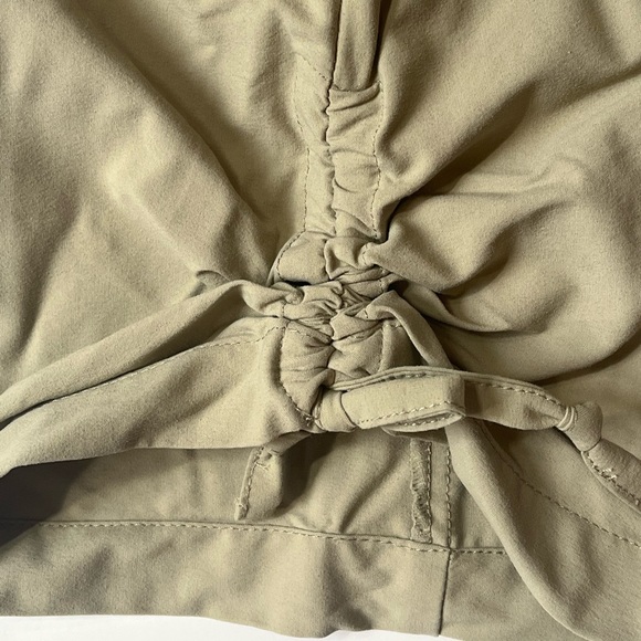 Cabela’s women’s Triune pants size 6 - Picture 9 of 10